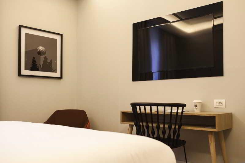 One Shot Recoletos Hotel Madrid Bagian luar foto