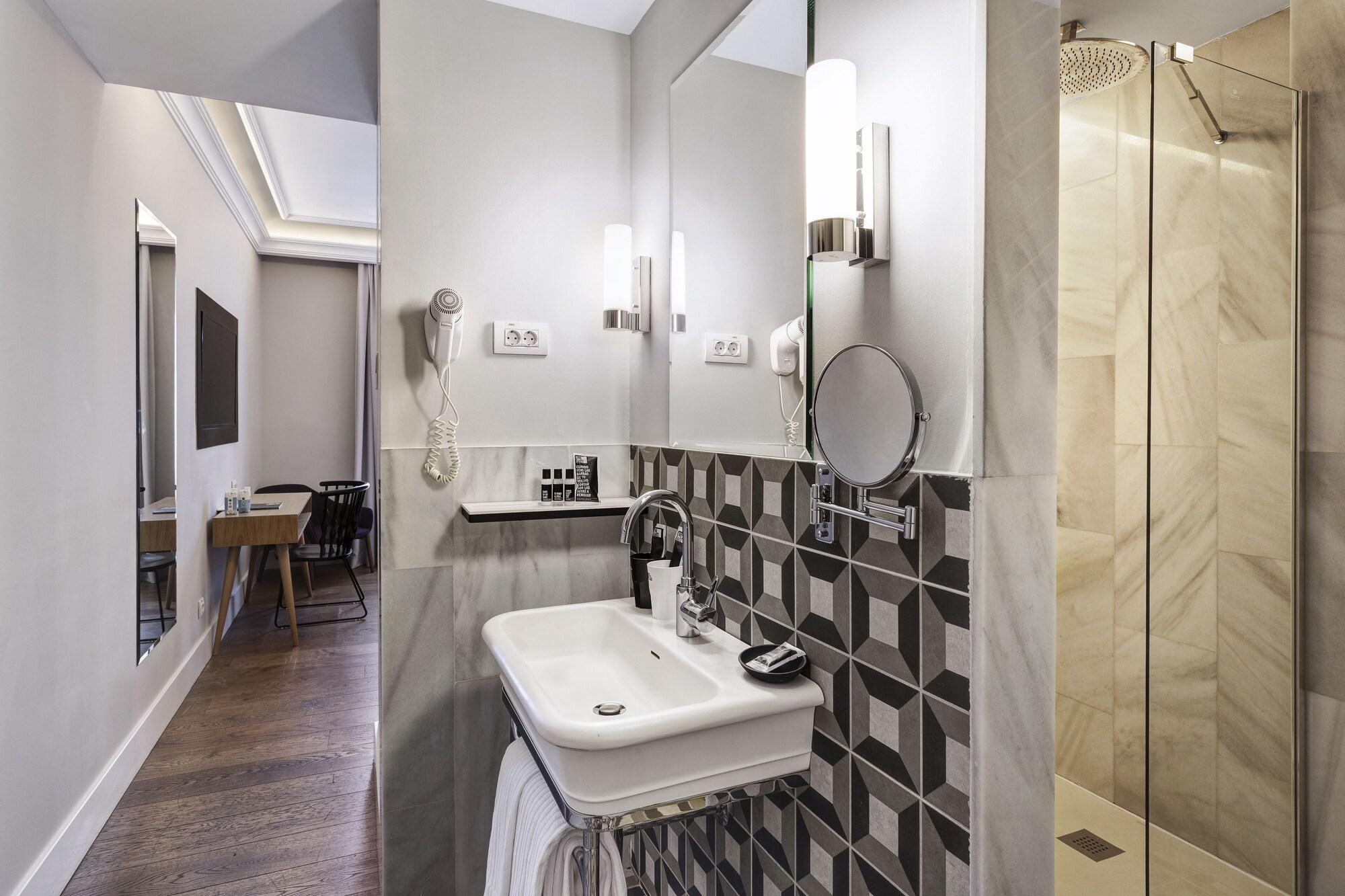One Shot Recoletos Hotel Madrid Bagian luar foto
